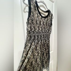 Super Cute Dress - Lace over Slip - Perfect for attending a wedding! 👗